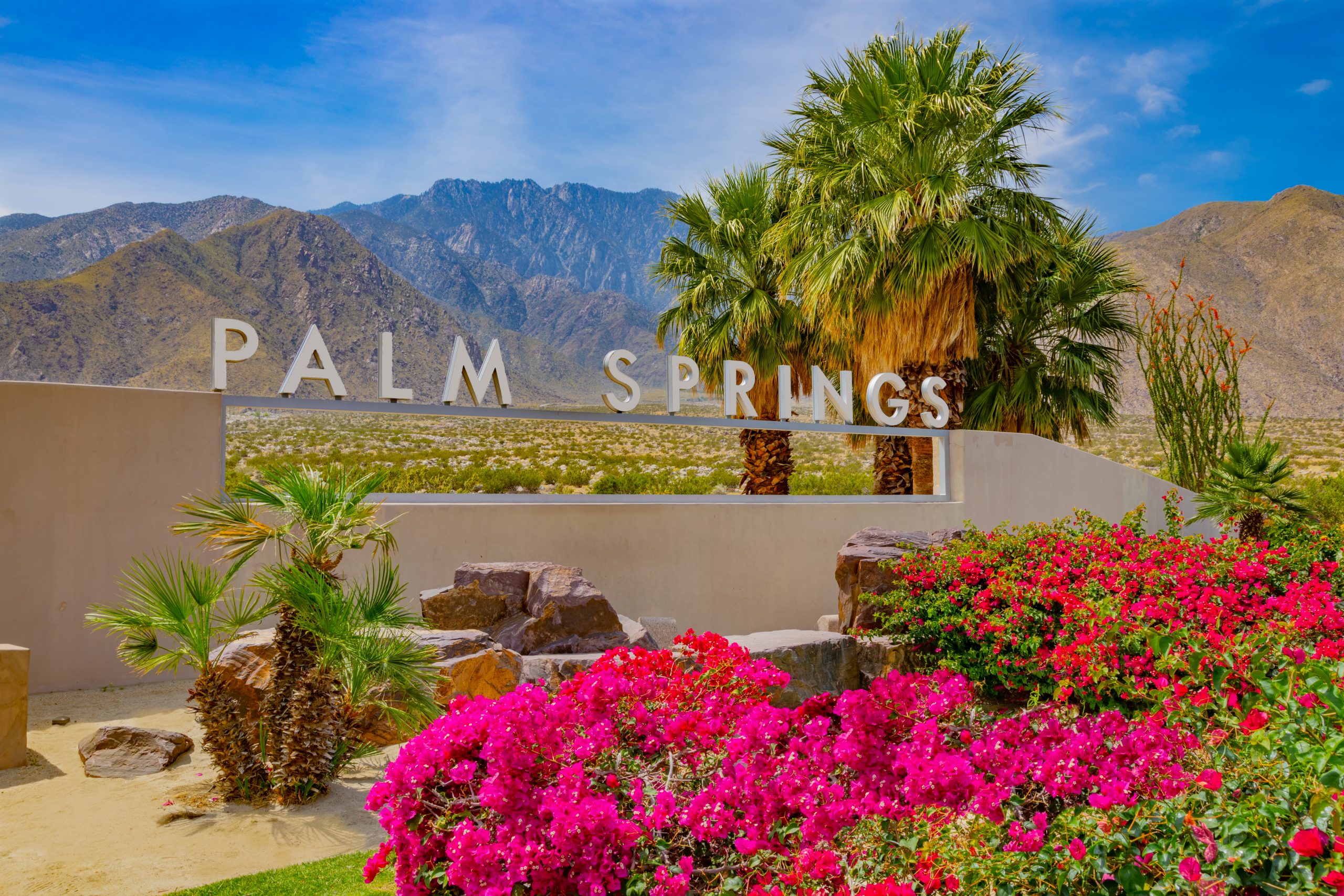 TOP 5 Reasons to move to Palm Springs